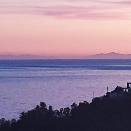 Appartamento Luxury Penthouse With Sea&Mountain Views & Hot Tub - Tranquility & Rest Benalmádena Esterno foto