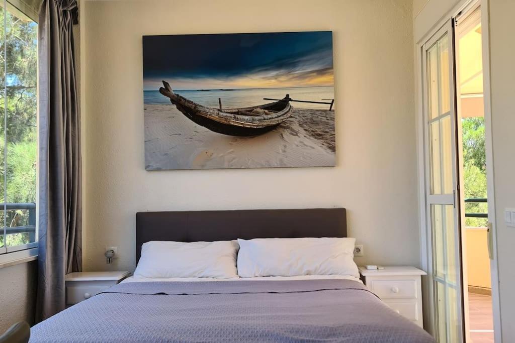 Appartamento Luxury Penthouse With Sea&Mountain Views & Hot Tub - Tranquility & Rest Benalmádena Esterno foto
